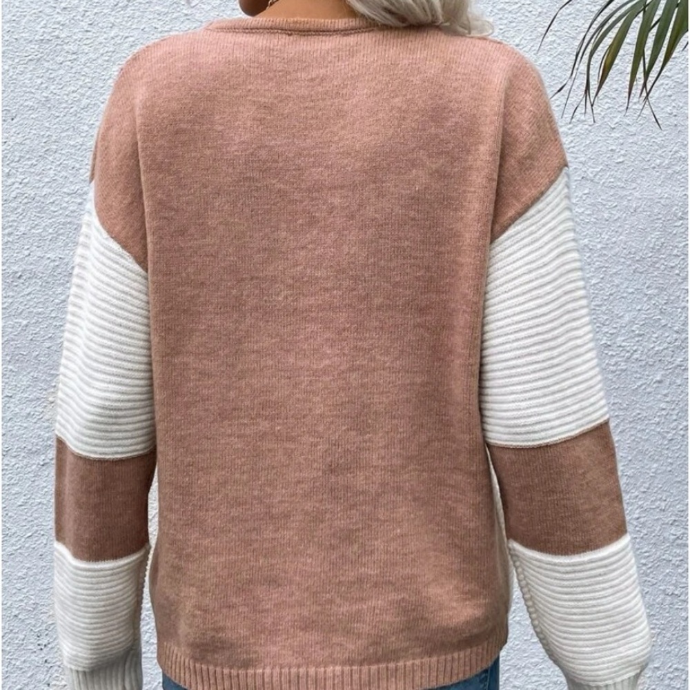 NEW color block long sleeve sweater - Picture 5 of 6